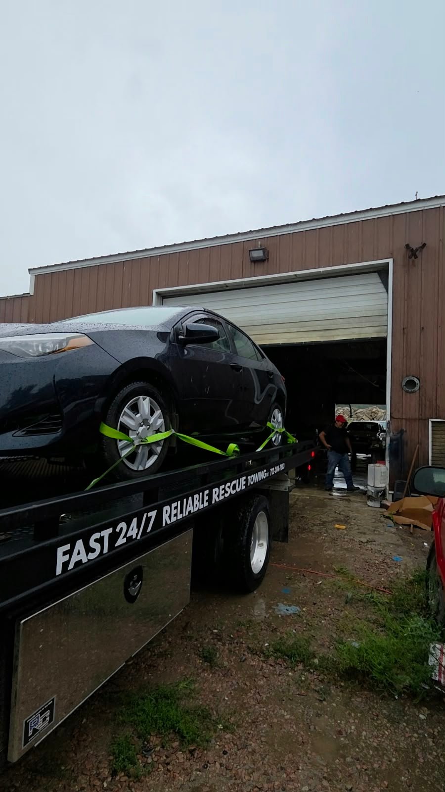 Rescue Towing LLC vehicle and towing work