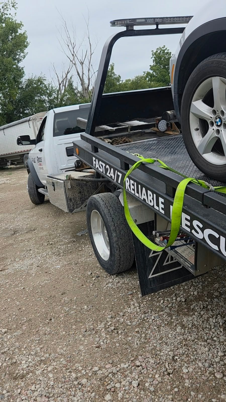 Rescue Towing LLC vehicle and towing work