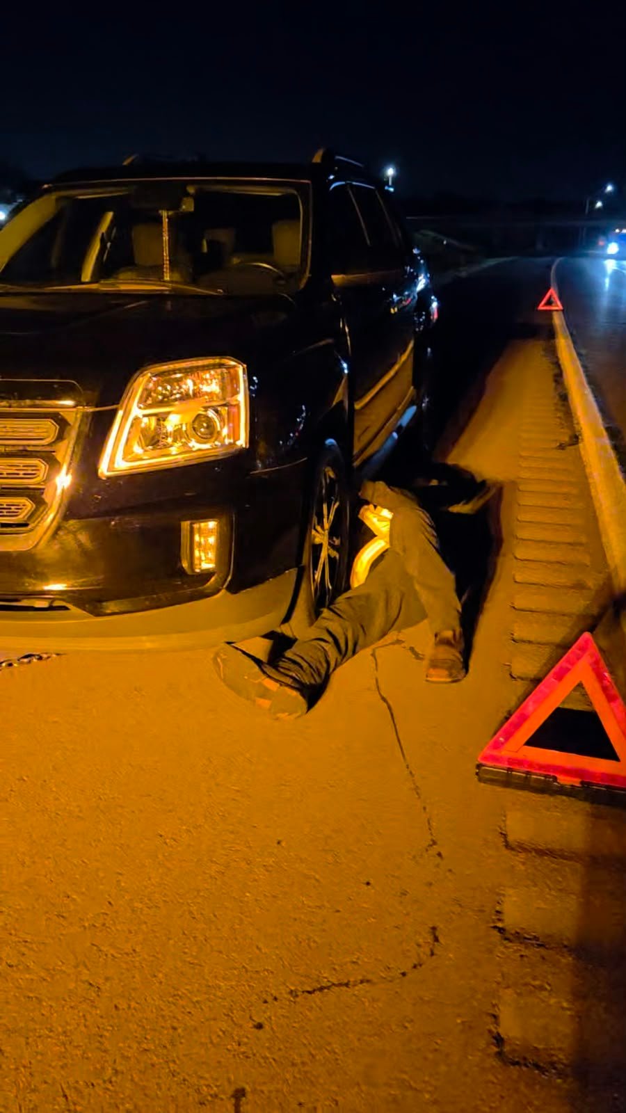 Rescue Towing LLC vehicle and towing work